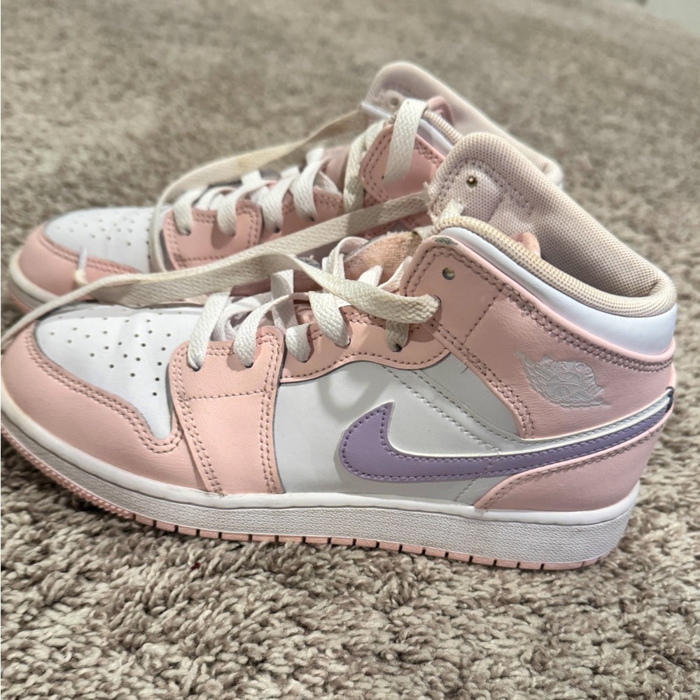 Kids Air Jordan high tops